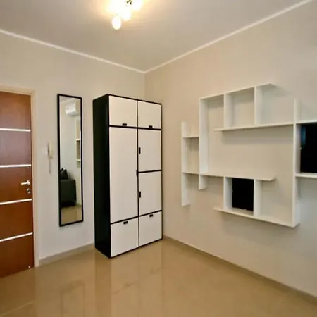 Karaolis Imperial Апартаменты